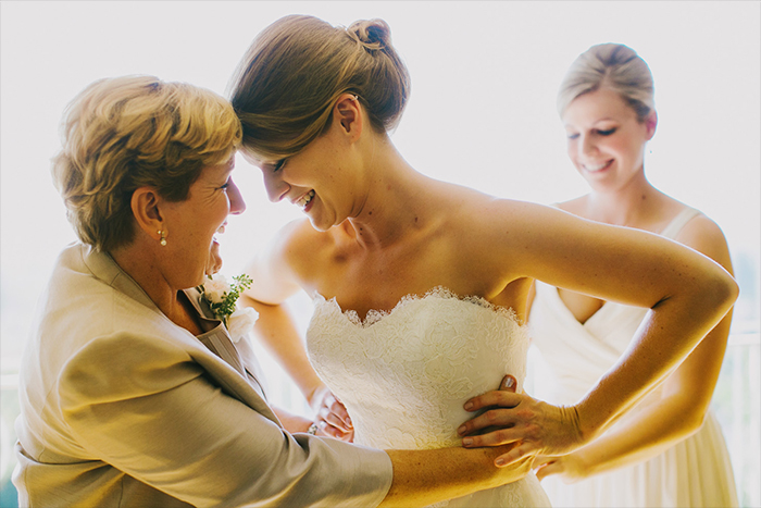 bride getting ready photos