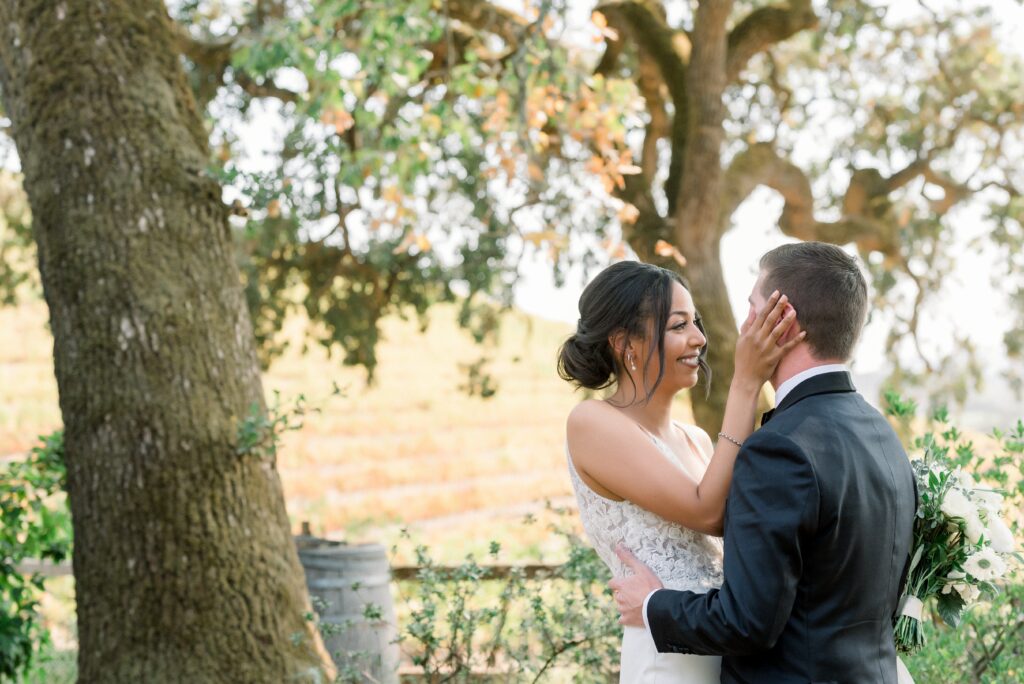 Sacramento wedding photographer captures bride and grooms first glance